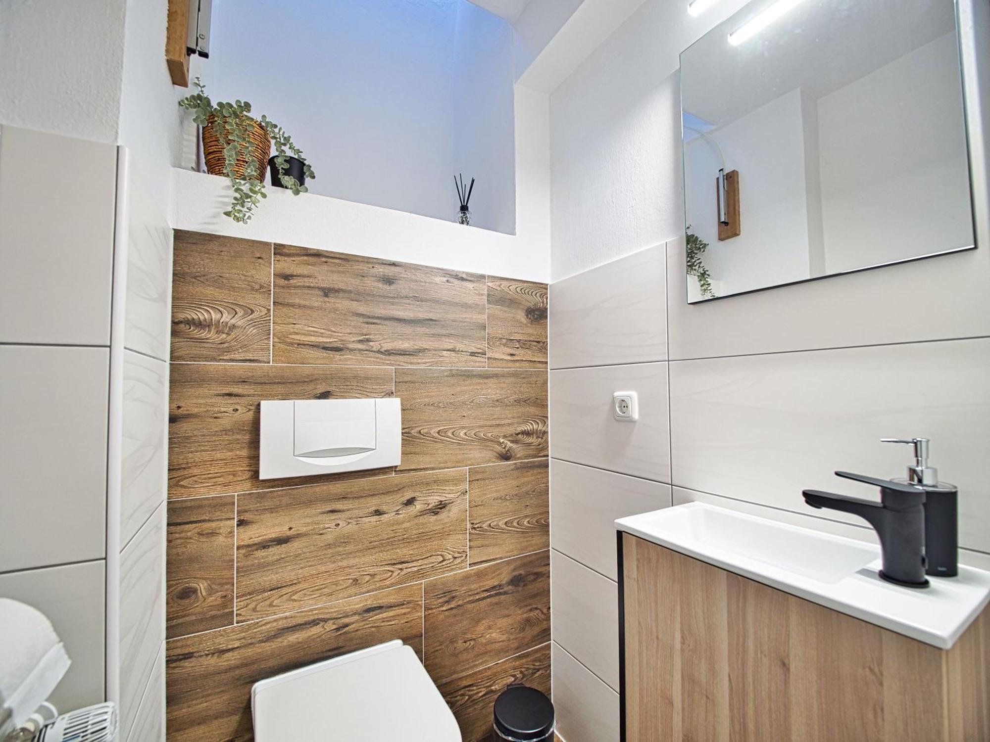 Faes Apartment *